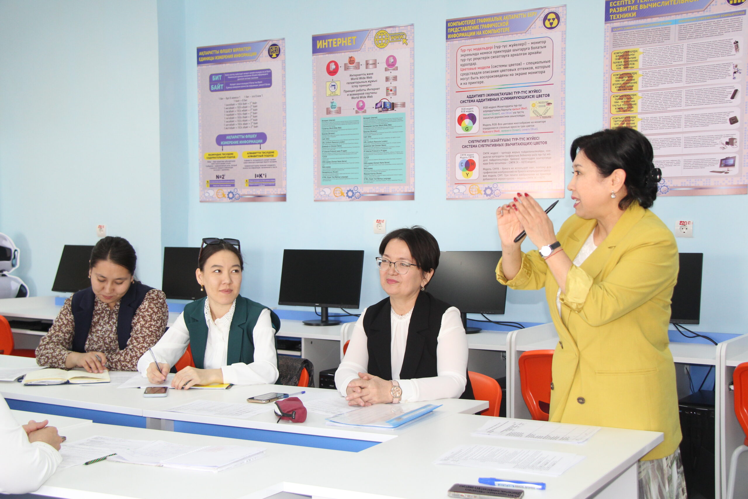 Подробнее о статье Учителя NIS Кызылорды оказали методическую помощь сельским школам